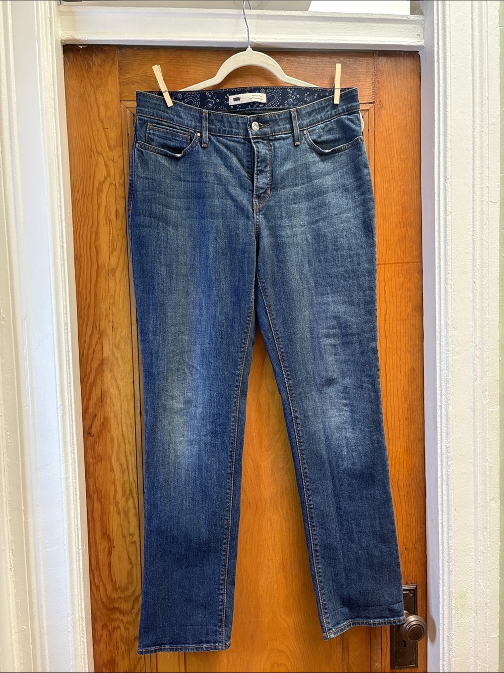 Levi's 525 perfect waist straight leg jeans in Medium Blue Wash